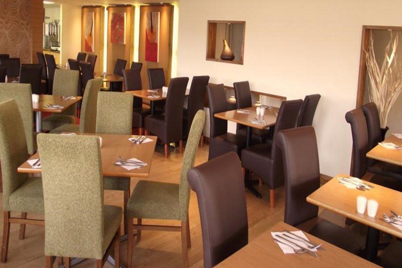 Premier Inn London Энфилд Экстерьер фото